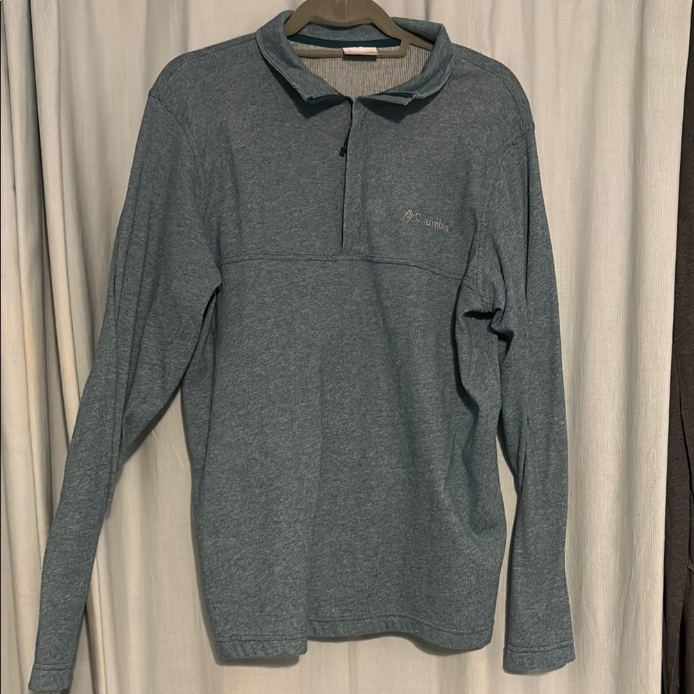 Columbia Men’s Pullover-Size Medium